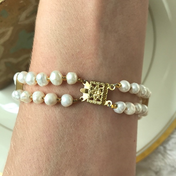 Antique rolled gold bar pin-- freshwater pearls bracelet - Picture 6 of 8